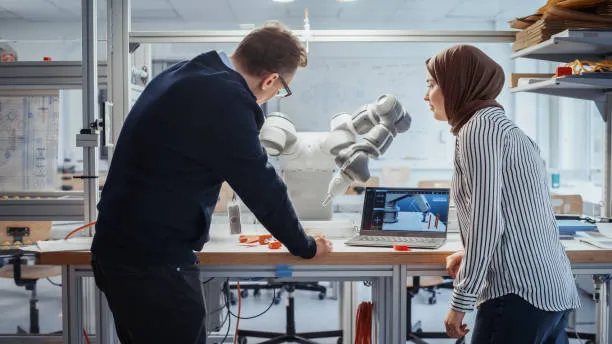 Program Structure for Robotics Engineering in Malaysia